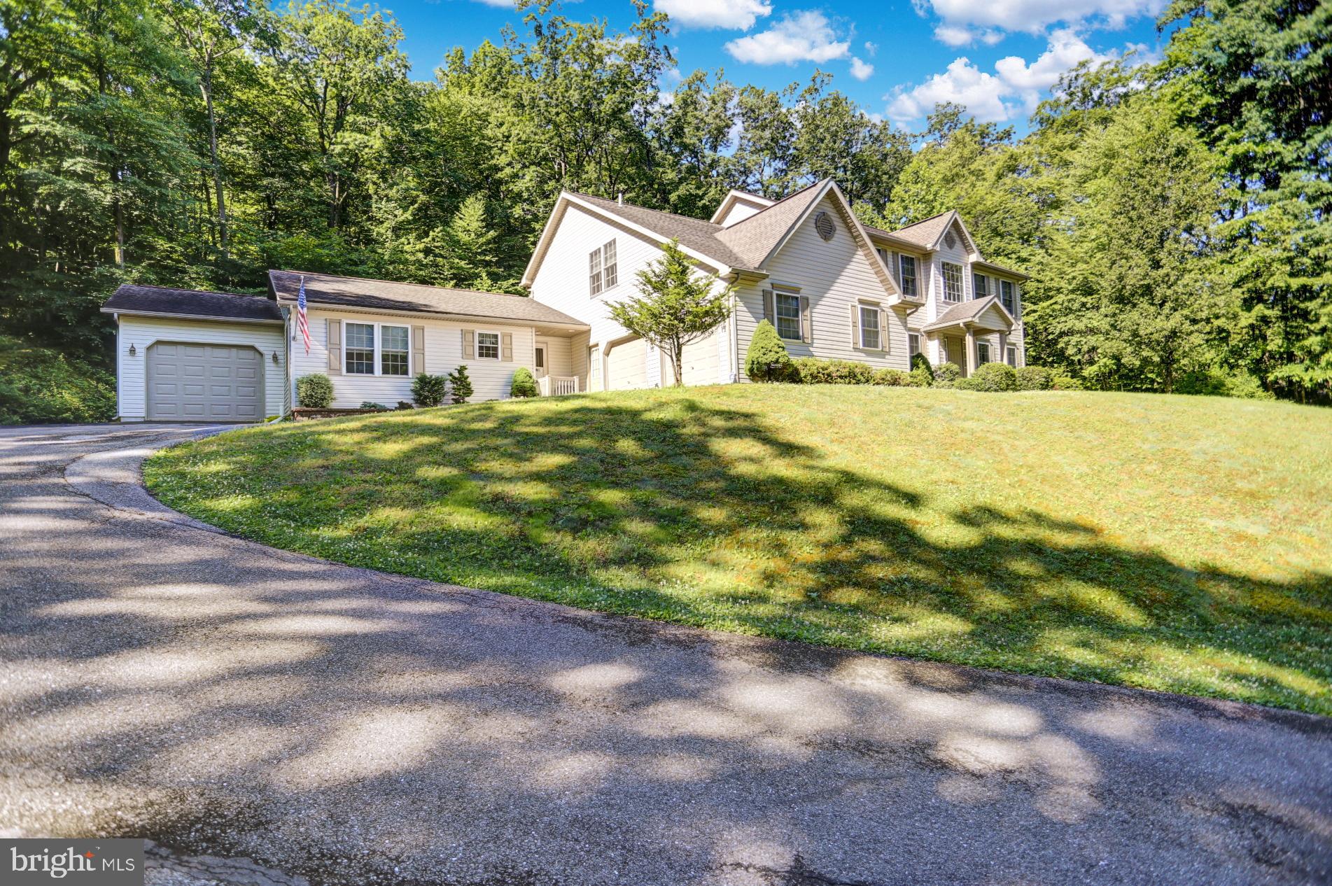 545 Laurel Ridge Road Reinholds, PA 17569 - Photo 34 of 65 Exterior - In-law Suite and. Garage