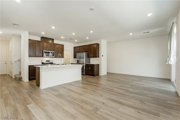 $2,600 | 9108 Vesey Avenue, Las Vegas, NV 89148
