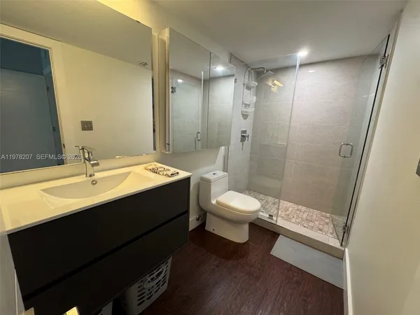 $2,750 | 19380 Collins Avenue, Unit 1219, Sunny Isles Beach, FL 33160