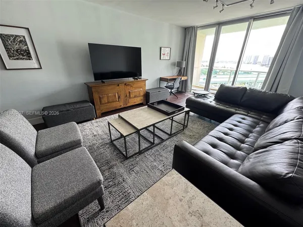 $2,750 | 19380 Collins Avenue, Unit 1219, Sunny Isles Beach, FL 33160