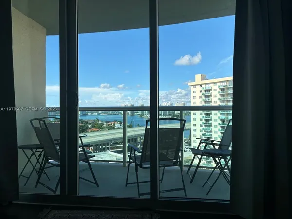 $2,750 | 19380 Collins Avenue, Unit 1219, Sunny Isles Beach, FL 33160