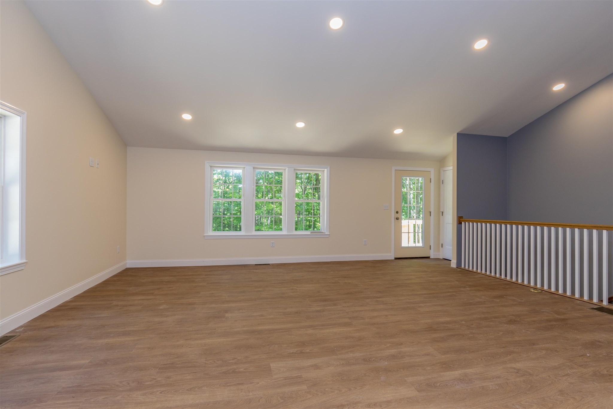 578 Ashby Road New Ipswich, NH 03071 - Photo 3 of 16
