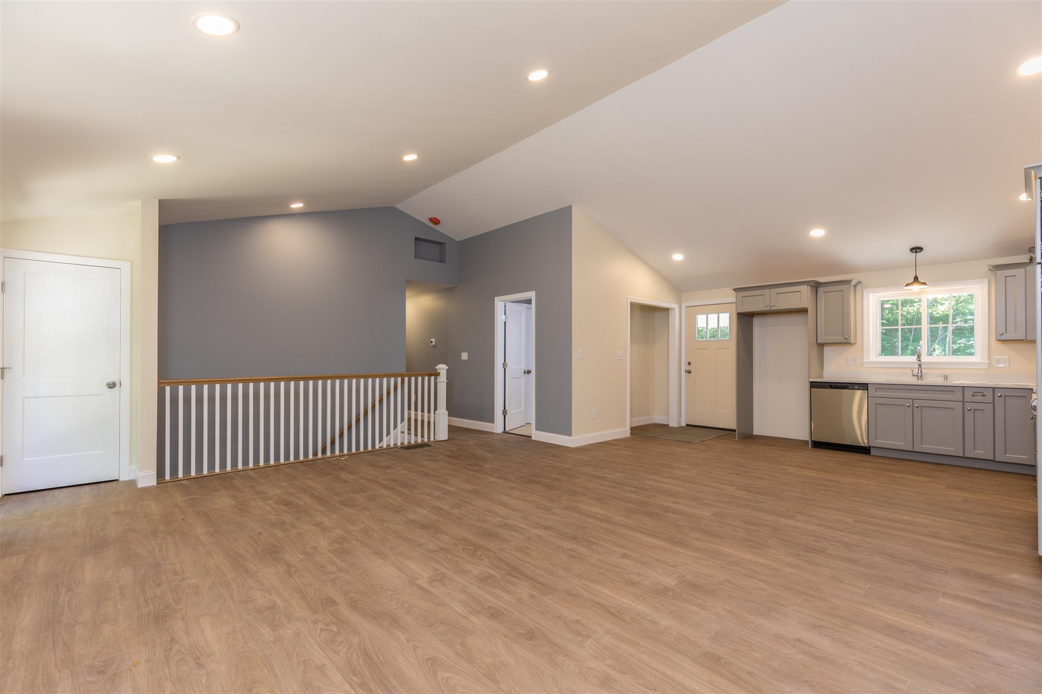 578 Ashby Road New Ipswich, NH 03071 - Photo 4 of 16