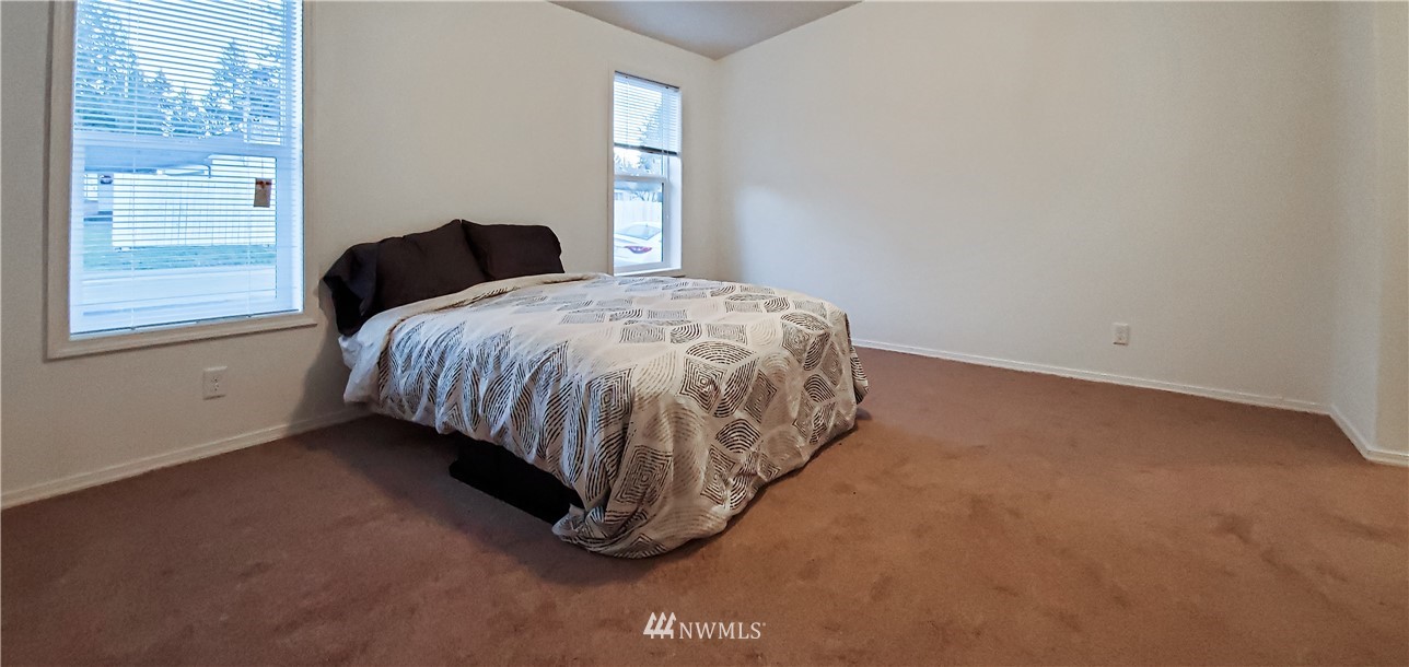 4553 Southeast Horstman Road Port Orchard, WA 98366 - Photo 11 of 16 Gallery Image 11