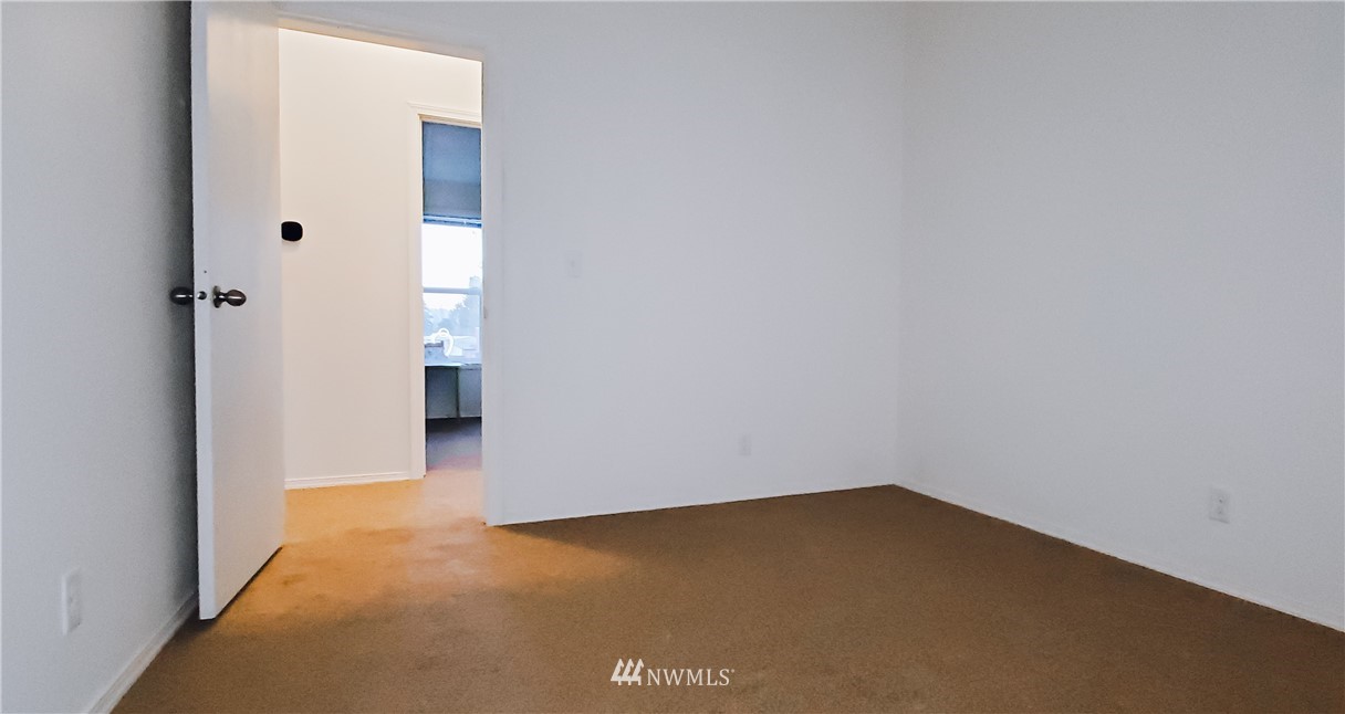 4553 Southeast Horstman Road Port Orchard, WA 98366 - Photo 14 of 16 Gallery Image 14