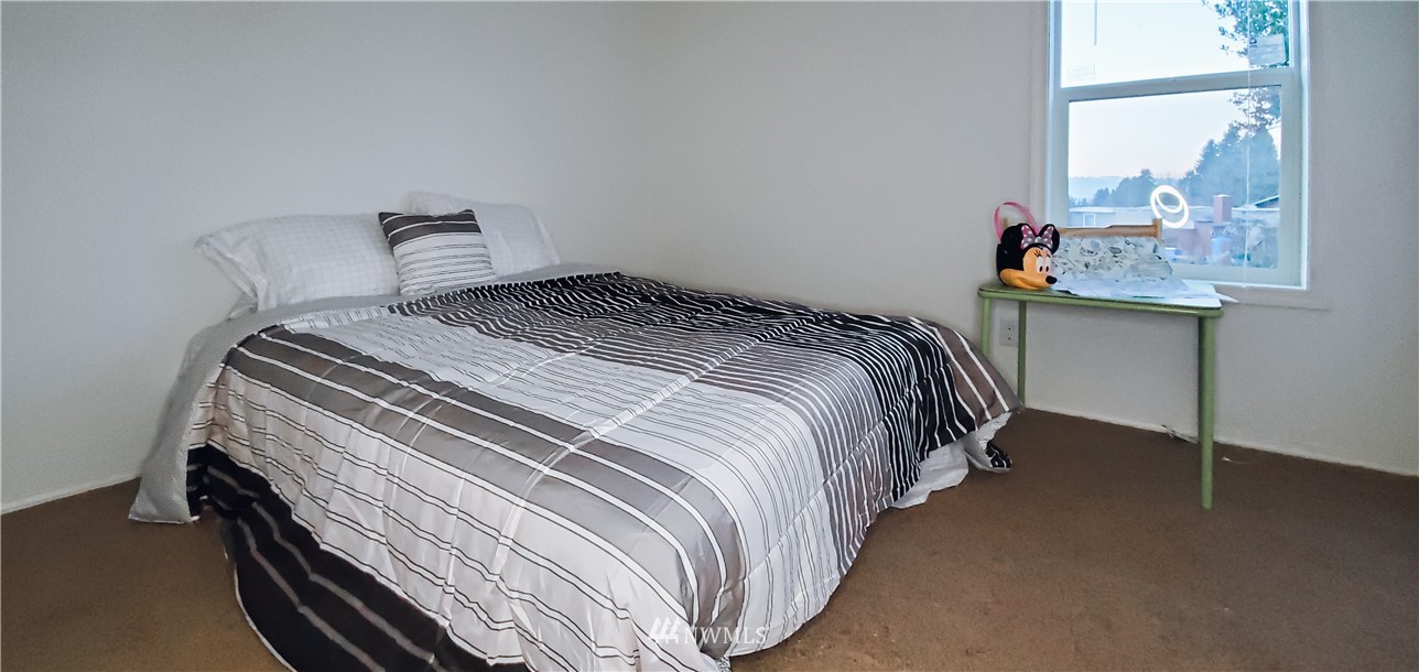 4553 Southeast Horstman Road Port Orchard, WA 98366 - Photo 15 of 16 Gallery Image 15