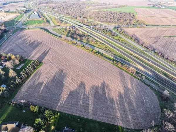 $2,600,000 | 18.7 M/l Acres Milwaukee, Beloit, WI 53511