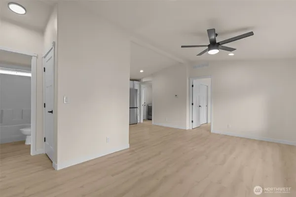 $260,000 | 31108 3rd Avenue, Unit 301, Black Diamond, WA 98010