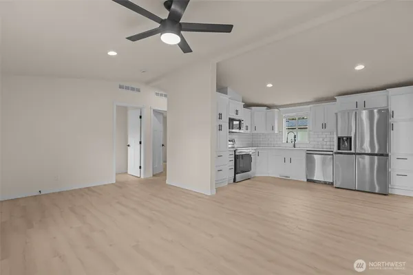 $260,000 | 31108 3rd Avenue, Unit 301, Black Diamond, WA 98010