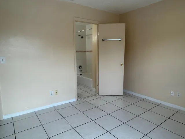 $149,900 | 5153 Breckenridge Place, Unit 39, West Palm Beach, FL 33417