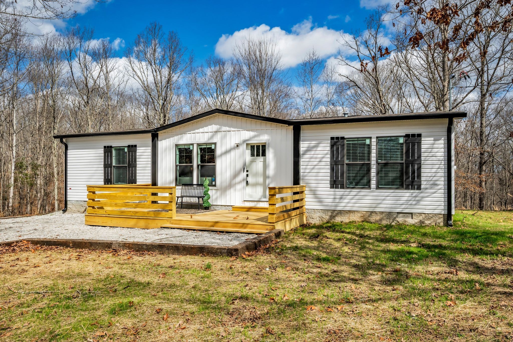 8130 Oak Springs Road Nunnelly, TN 37137 - Photo 5 of 30