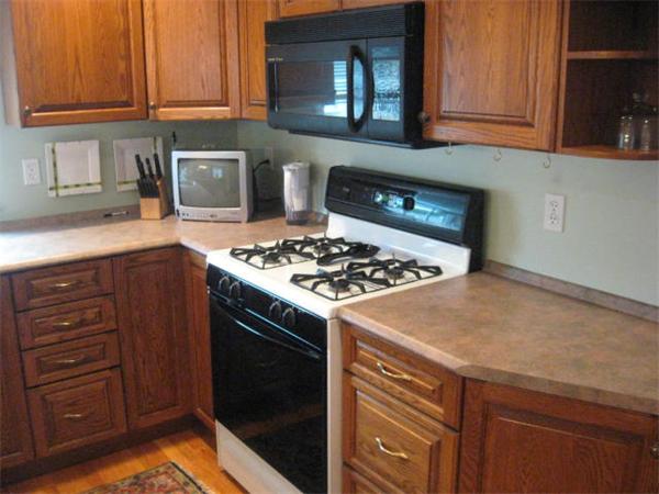 600 Trapelo Road, Unit 6 Waltham, MA 02452 - Photo 8 of 30