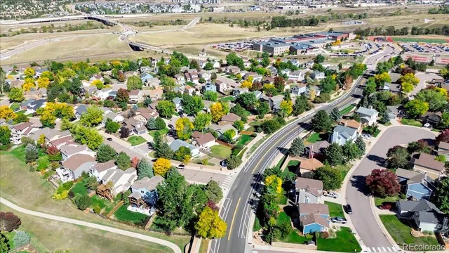 a view of a yard in front of house
