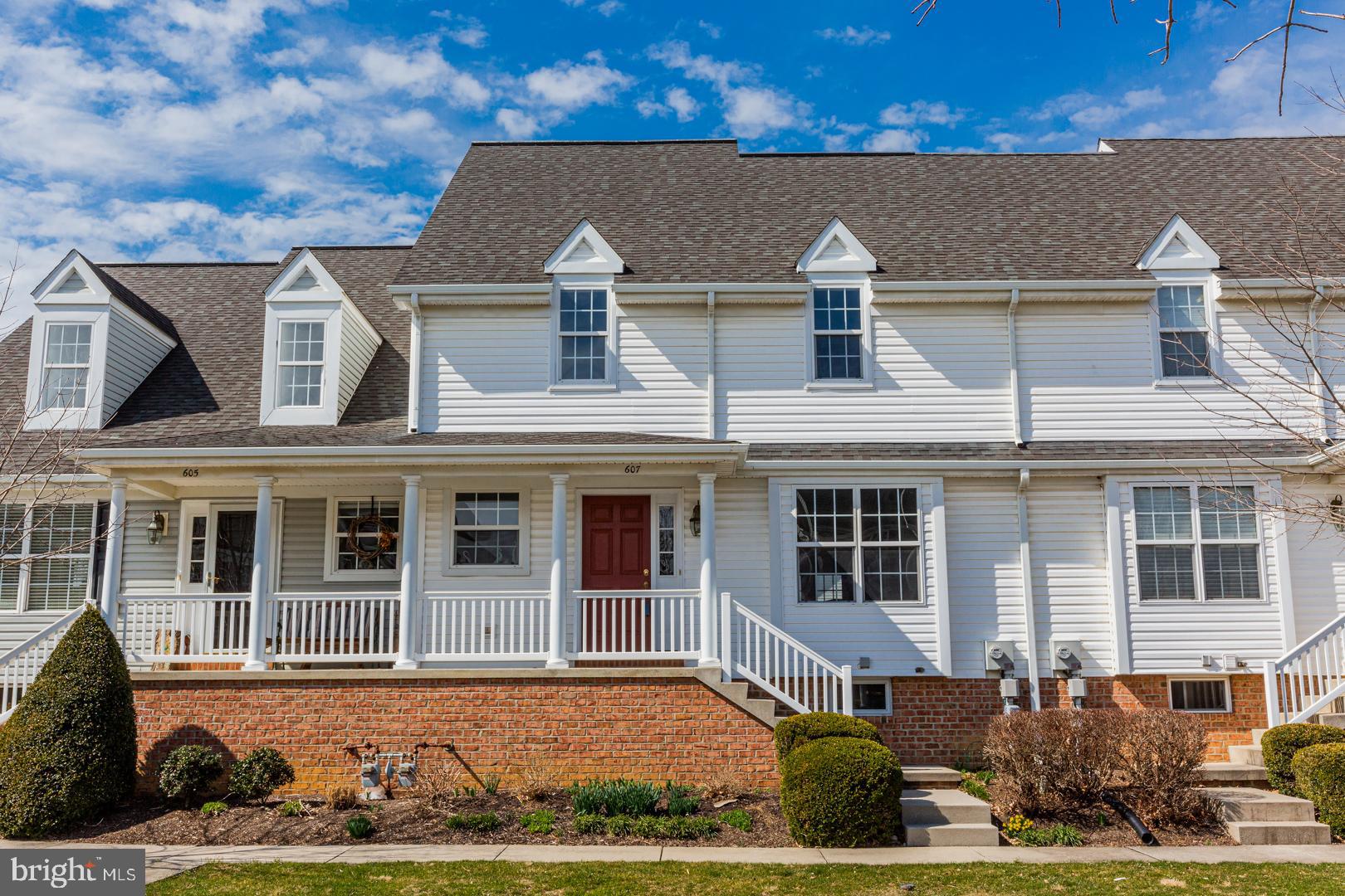 607 Chatham Way Lititz, PA 17543 - Photo 1 of 47
