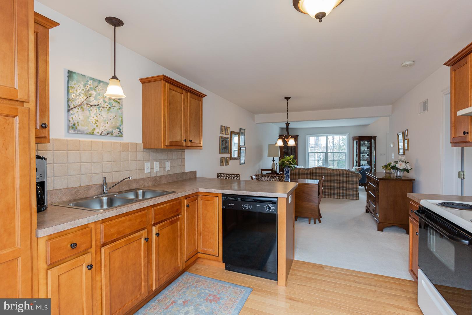 607 Chatham Way Lititz, PA 17543 - Photo 15 of 47
