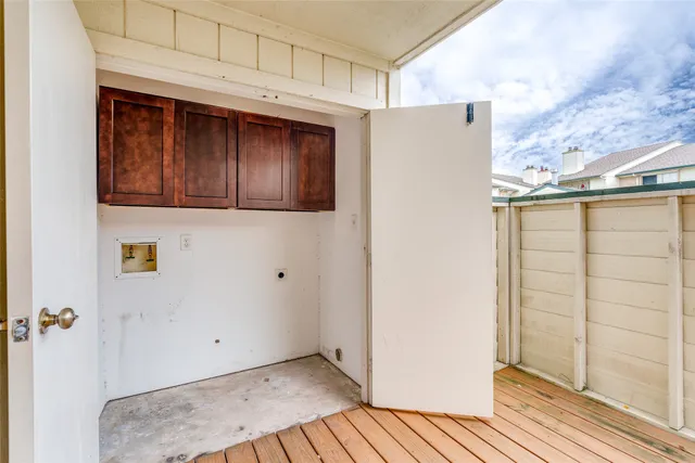 $98,500 | 250 El Dorado Boulevard, Unit 283, Webster, TX 77598