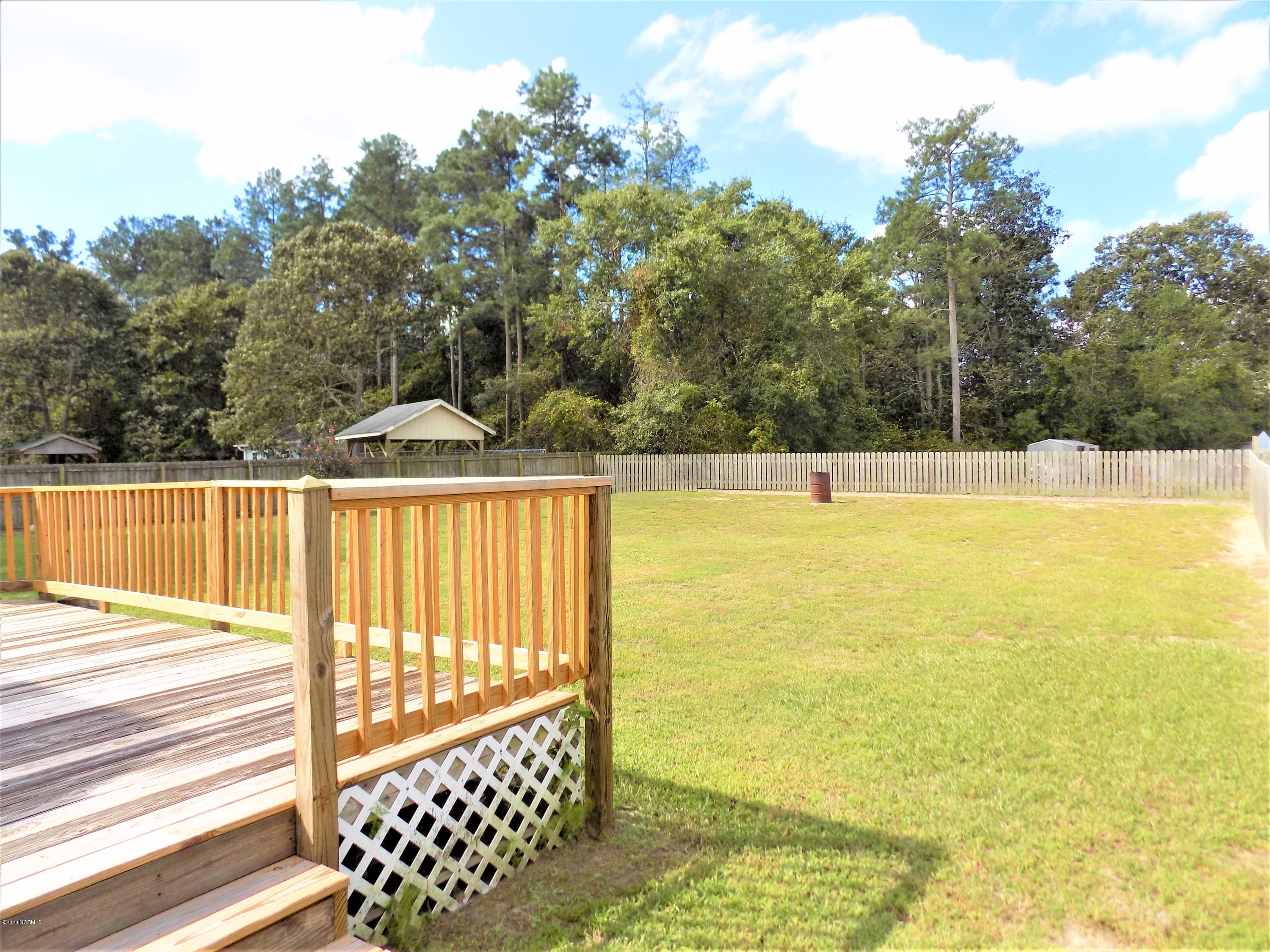 235 Bannermans Mill Road Richlands, NC 28574 - Photo 6 of 31 DSCN2588 (2)