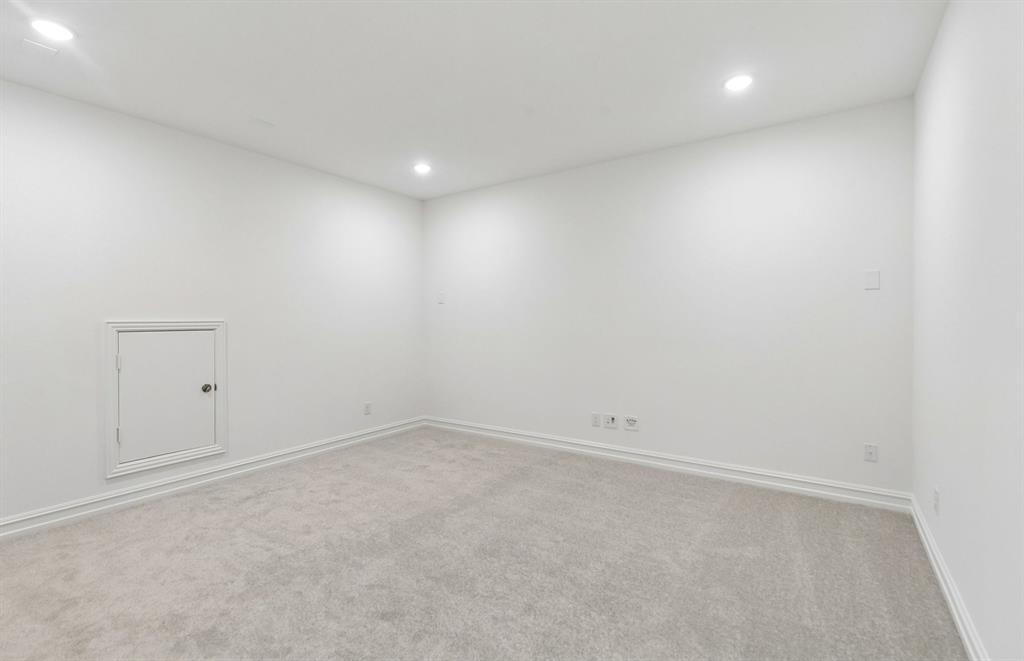 11220 Abbotsbury Road Fort Worth, TX 76052 - Photo 20 of 32 a view of room
