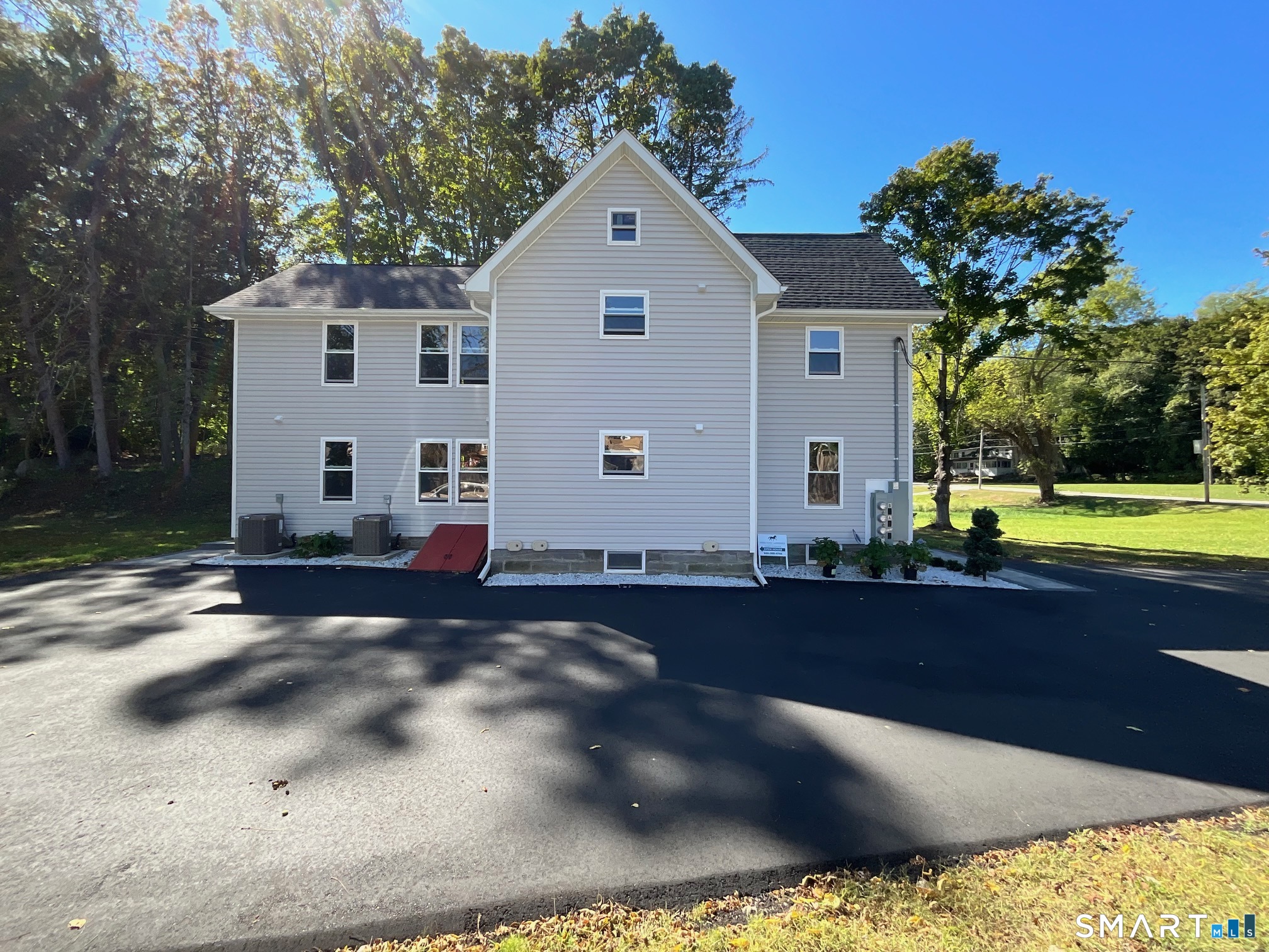 62 River Street Deep River, CT 06417 - Photo 9 of 19
