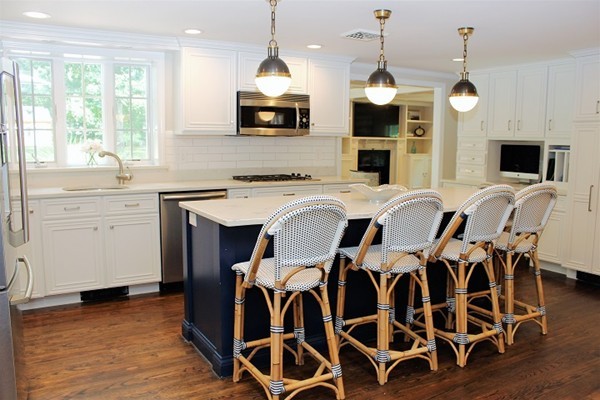 11 Minuteman Road Hingham, MA 02043 - Photo 2 of 22 Gallery Image 2