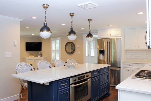 11 Minuteman Road Hingham, MA 02043 - Photo 3 of 22 Gallery Image 3