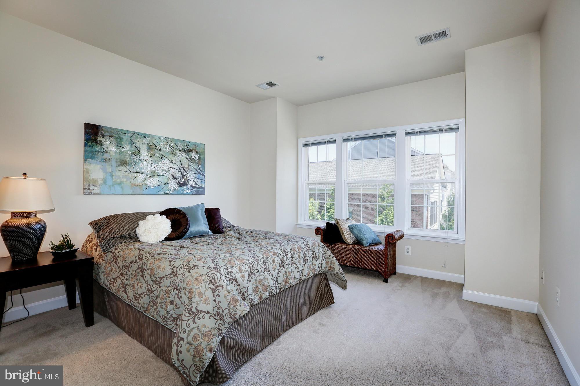 604 Ridgemont Avenue Rockville, MD 20850 - Photo 21 of 30 Bedroom (Master)