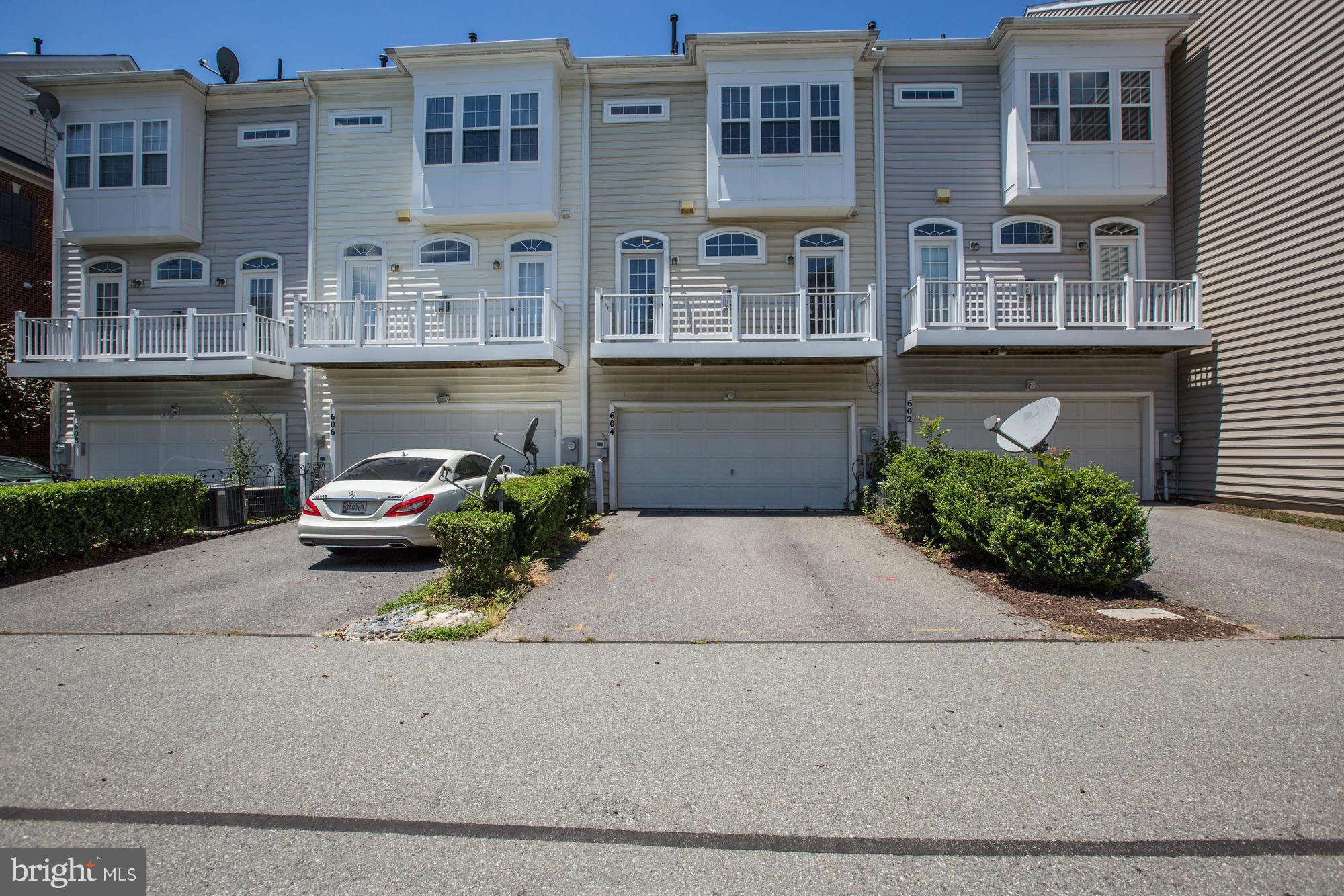 604 Ridgemont Avenue Rockville, MD 20850 - Photo 29 of 30 Exterior (Rear)