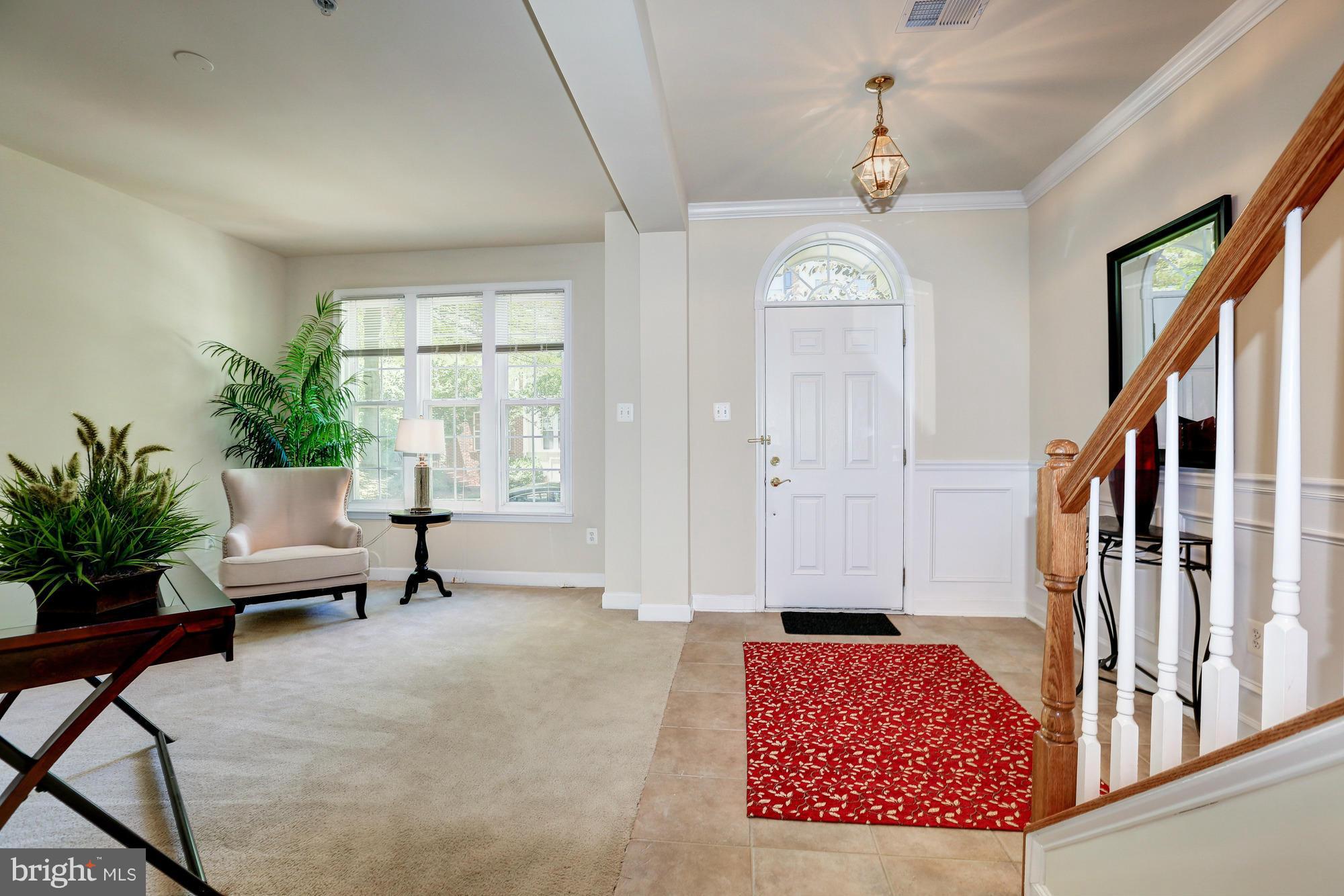 604 Ridgemont Avenue Rockville, MD 20850 - Photo 10 of 30 Interior (General)