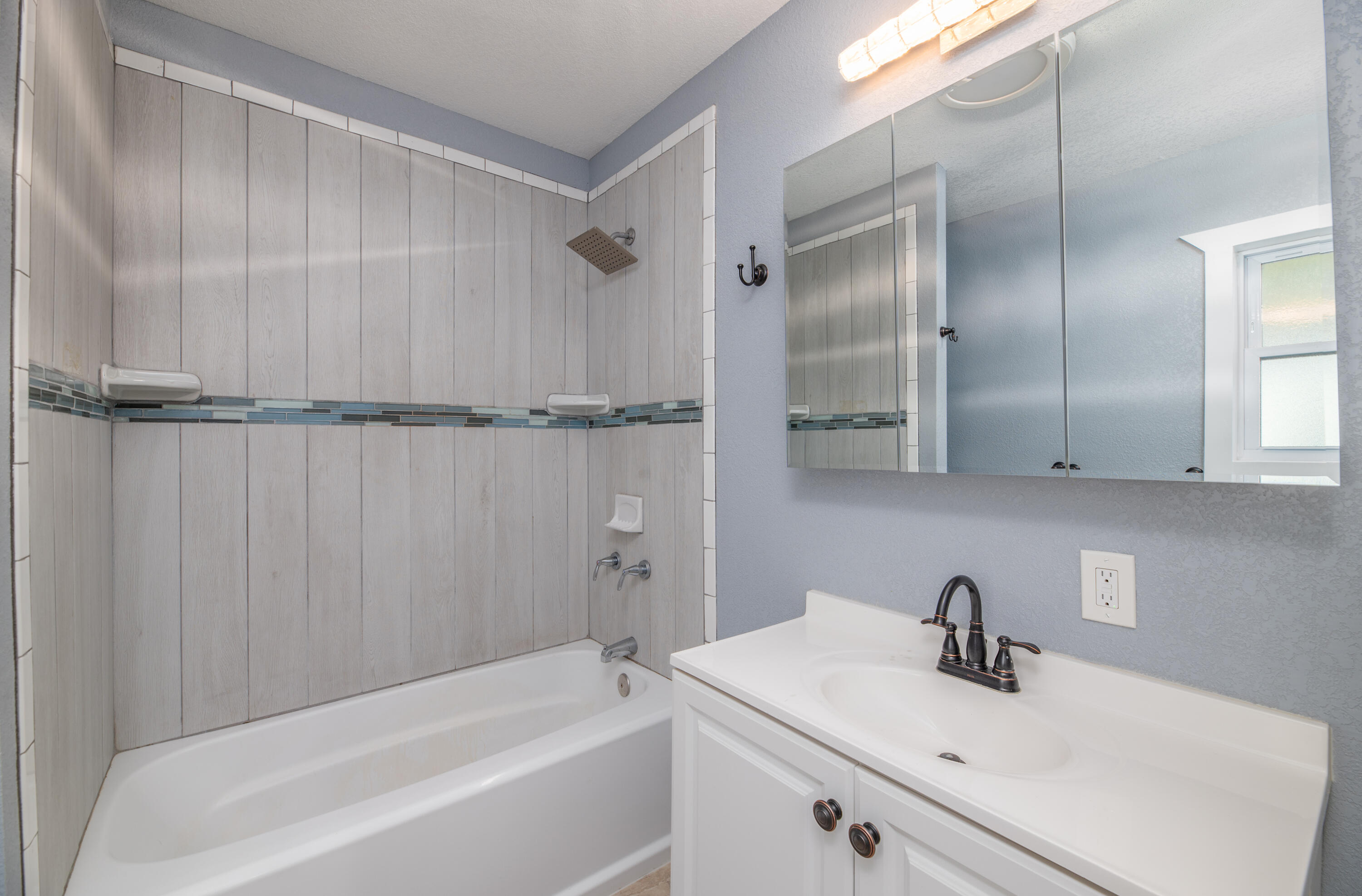 29 Bangor Street Augusta, ME 04330 - Photo 12 of 44 Interior26