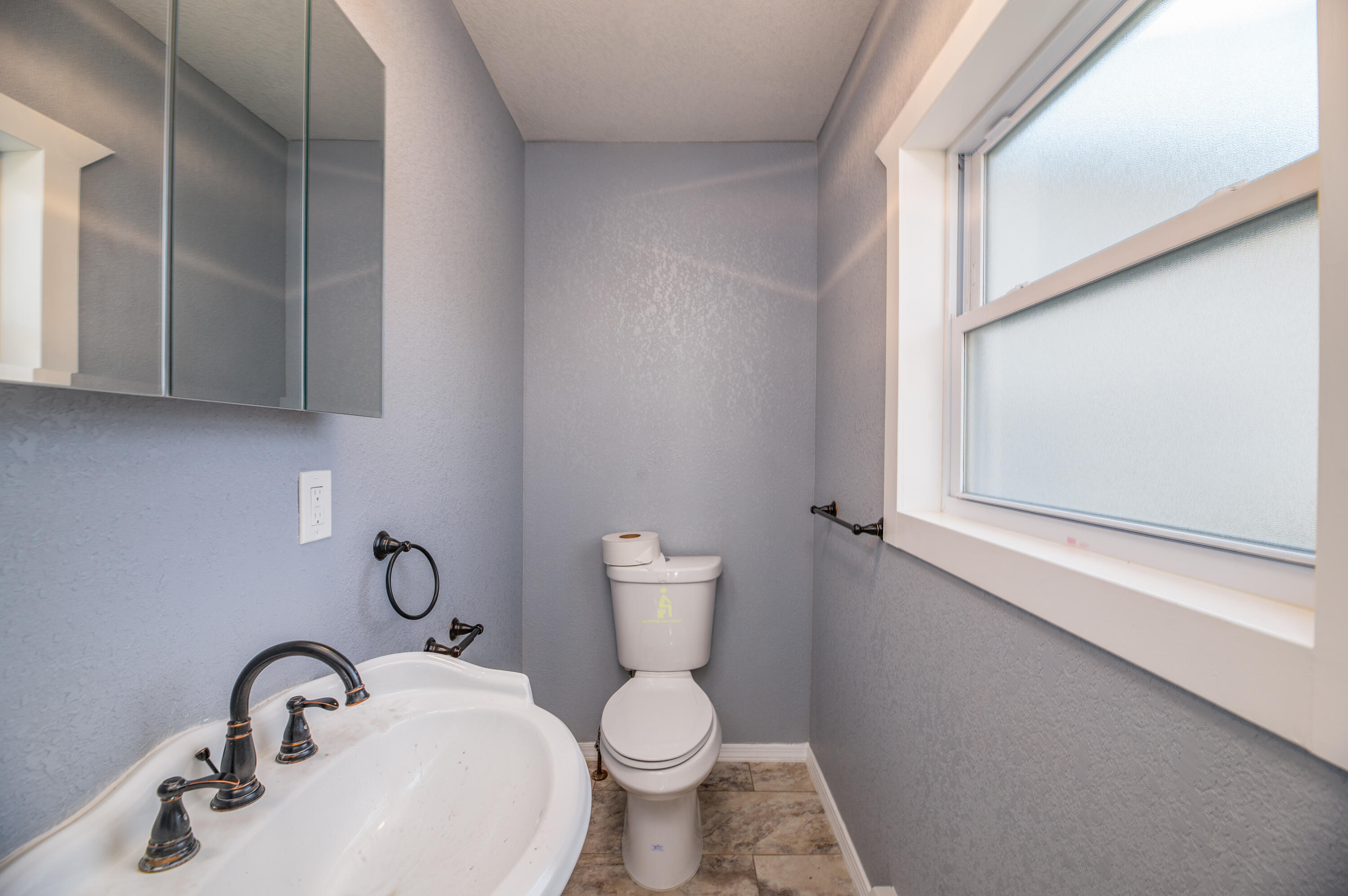 29 Bangor Street Augusta, ME 04330 - Photo 14 of 44 Interior18