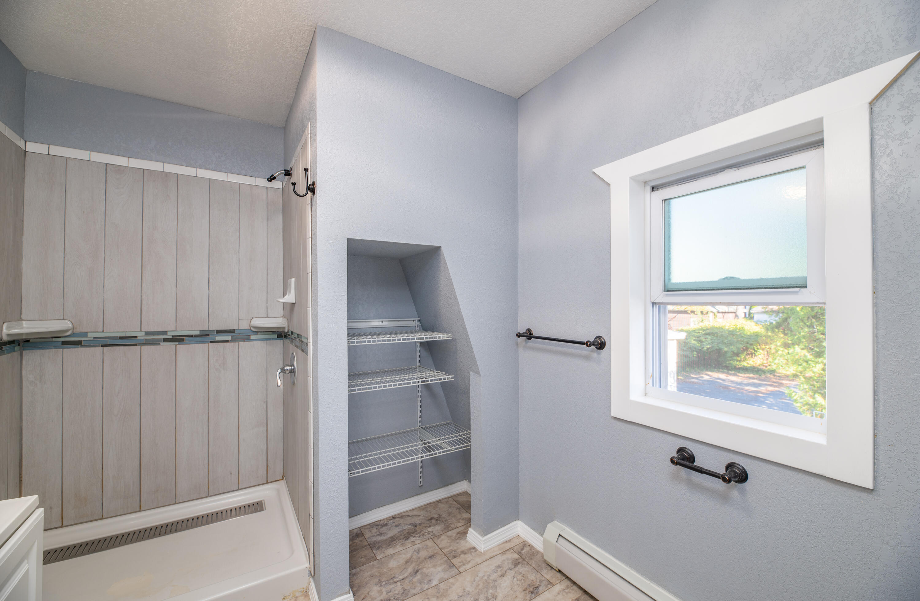 29 Bangor Street Augusta, ME 04330 - Photo 25 of 44 Interior12