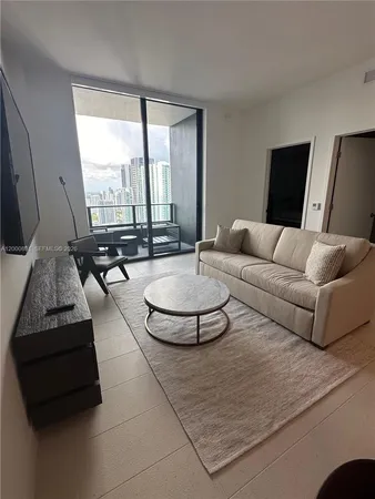 $3,000 | 159 Northeast 6th Street, Unit 4811, Miami, FL 33132