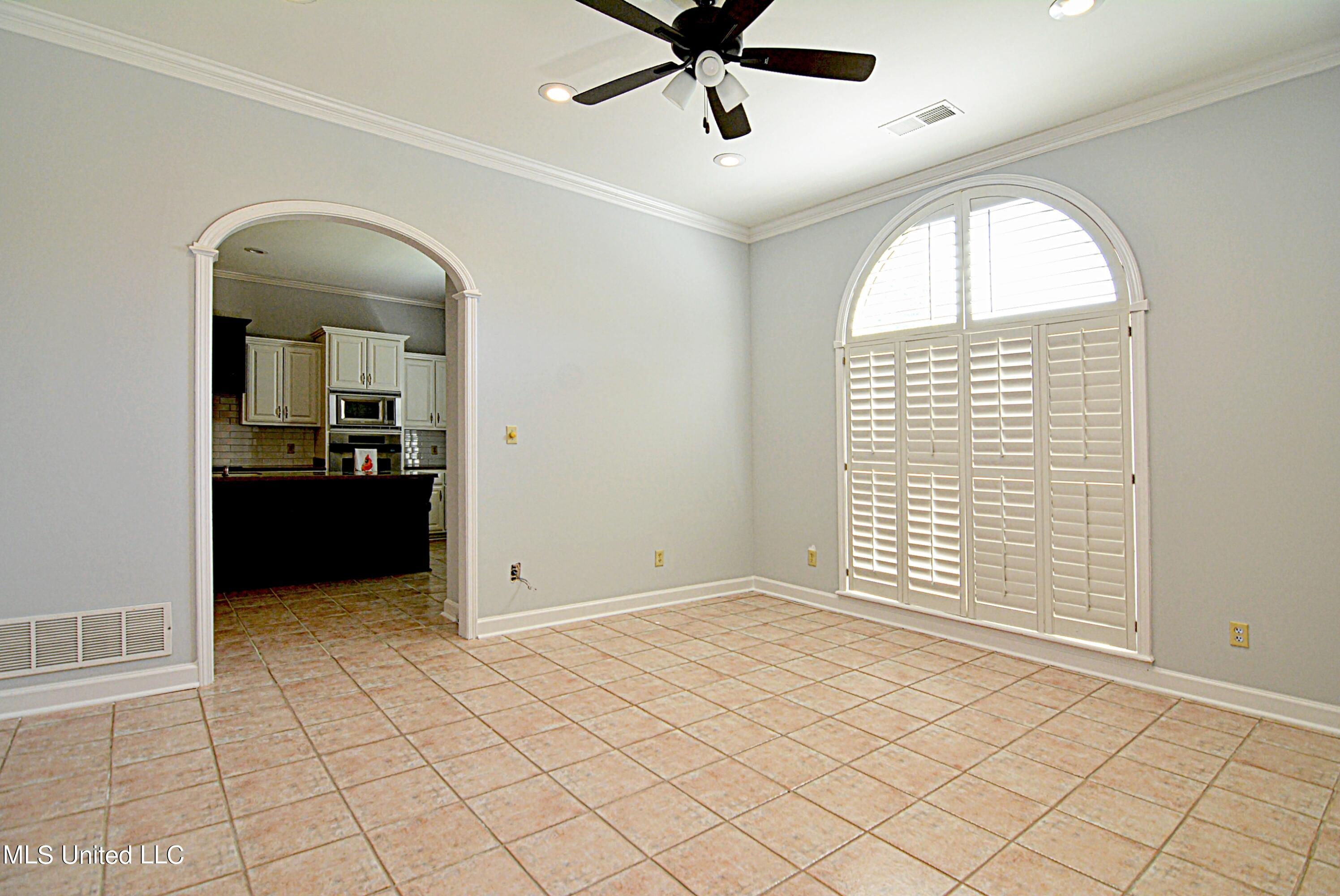 1770 Country Club Road Senatobia, MS 38668 - Photo 7 of 33 Dining Room