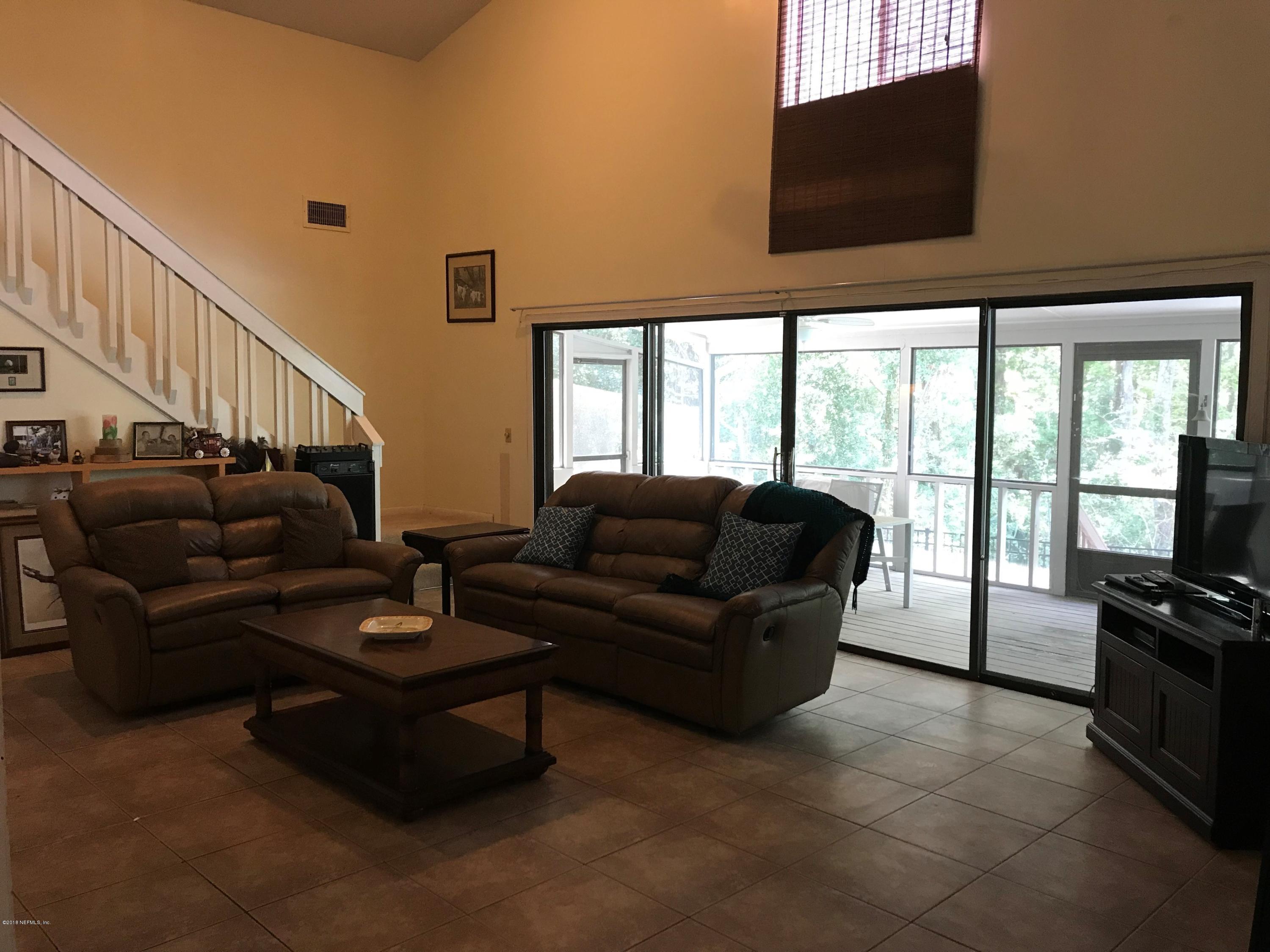 4360 Buck Point Road Jacksonville, FL 32210 - Photo 7 of 24 Livingroom