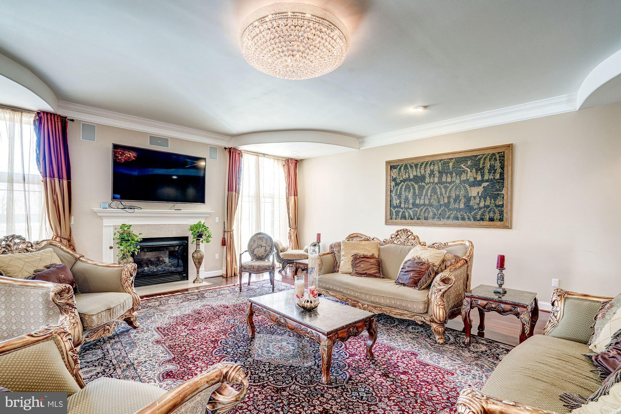 946 Seneca Road Great Falls, VA 22066 - Photo 16 of 106