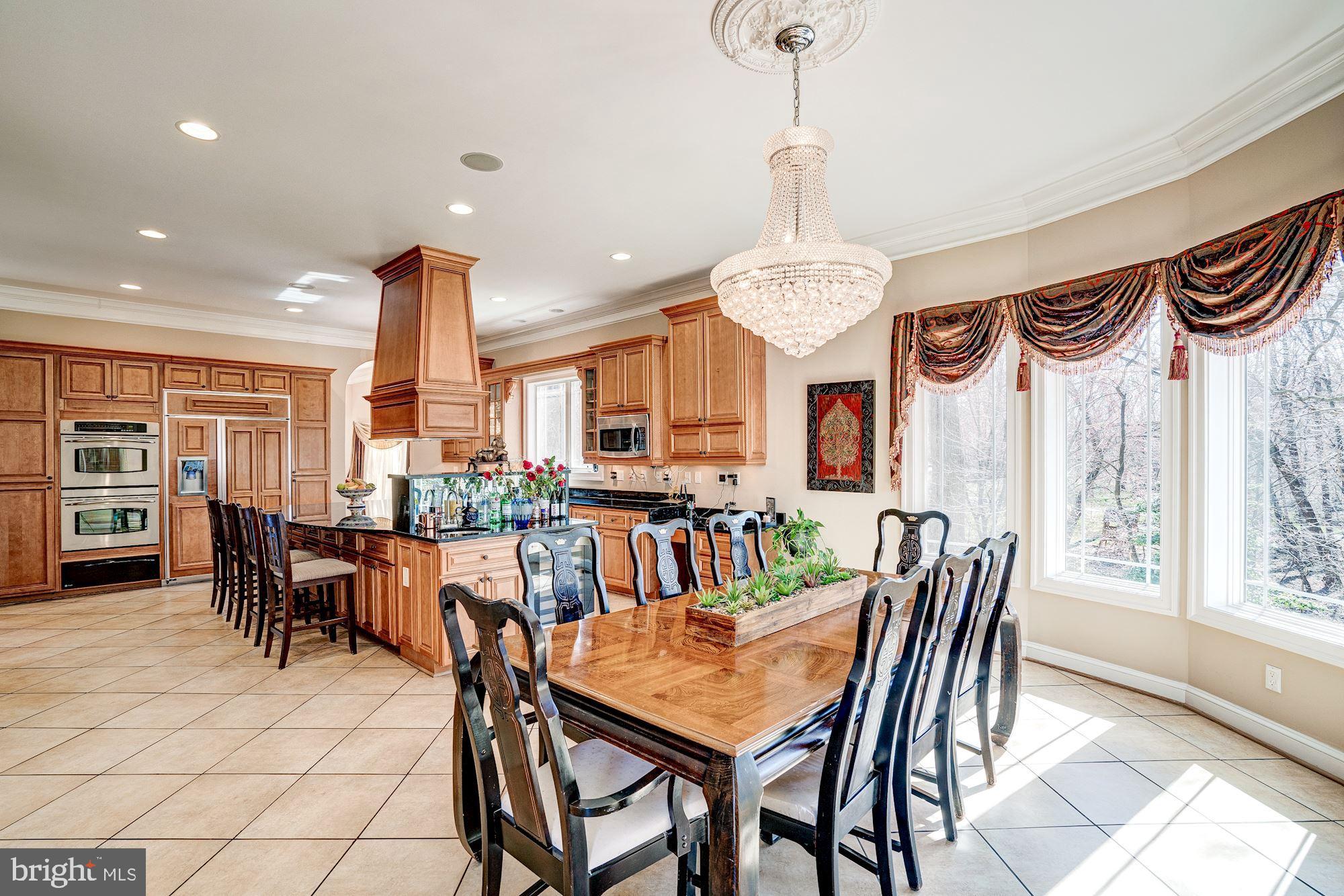 946 Seneca Road Great Falls, VA 22066 - Photo 24 of 106