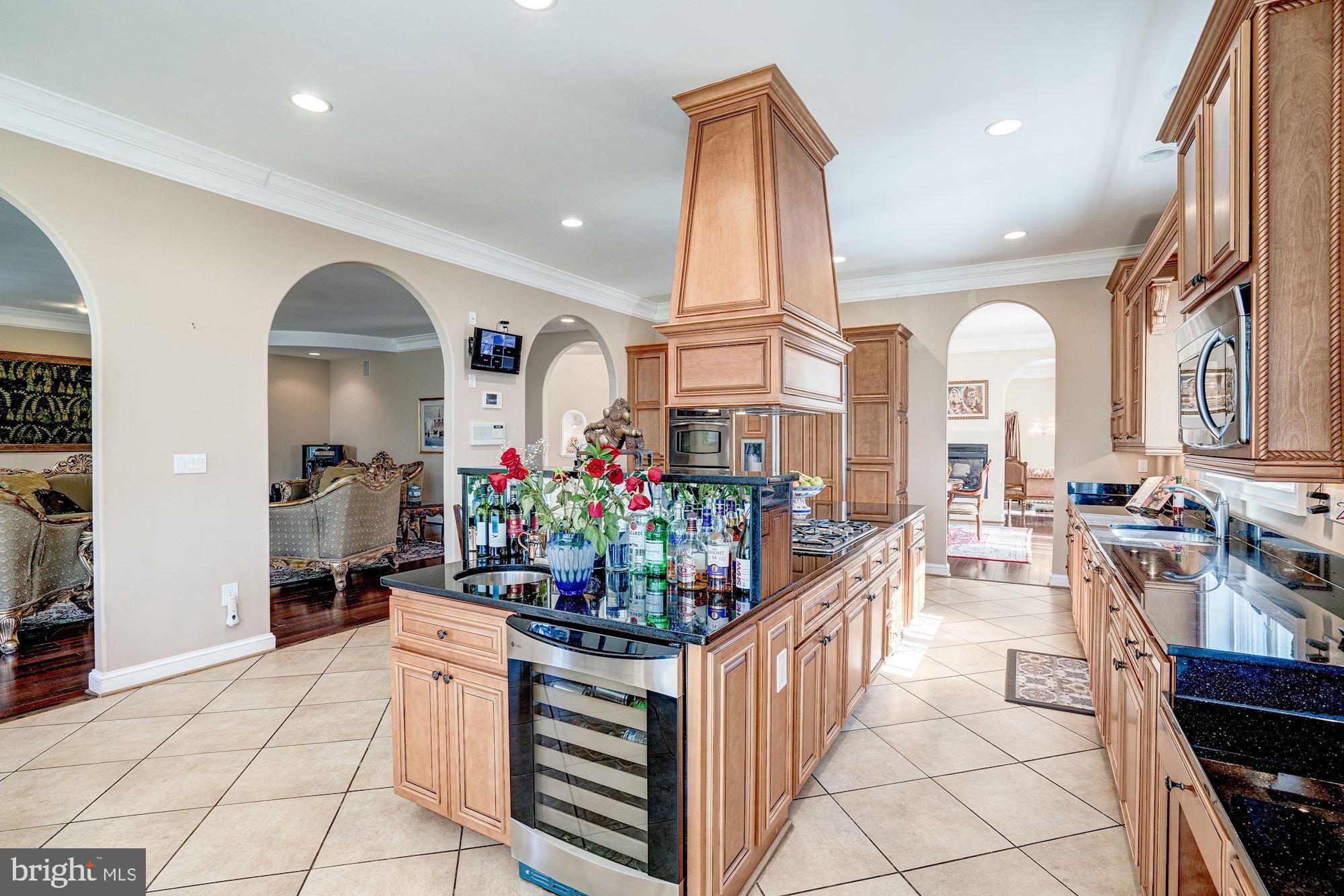 946 Seneca Road Great Falls, VA 22066 - Photo 25 of 106