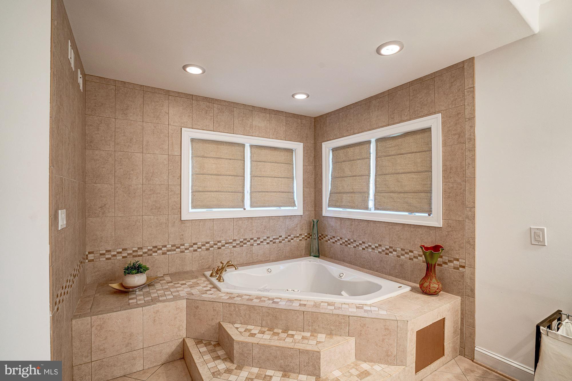 946 Seneca Road Great Falls, VA 22066 - Photo 56 of 106