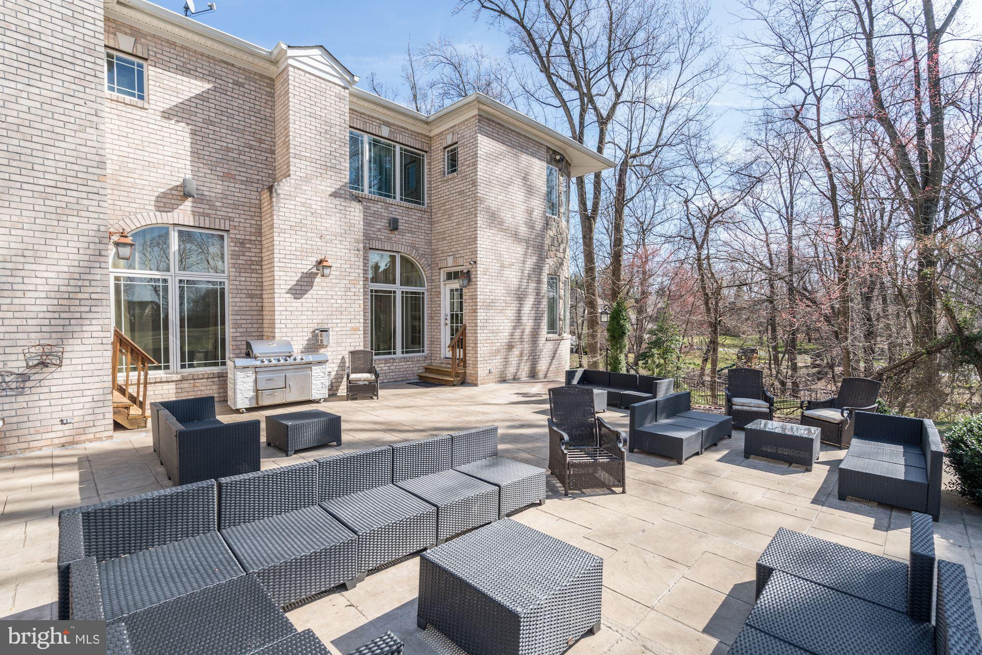 946 Seneca Road Great Falls, VA 22066 - Photo 95 of 106