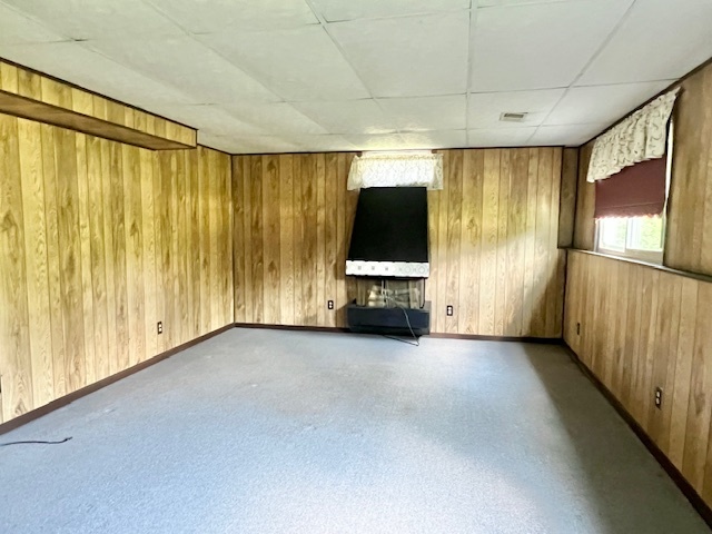 333 Fox Trot Dixon, IL 61021 - Photo 17 of 21 a view of a livingroom with an empty space and a couch