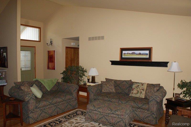 4396 Brown Road Metamora, MI 48455 - Photo 5 of 11 DSC02953