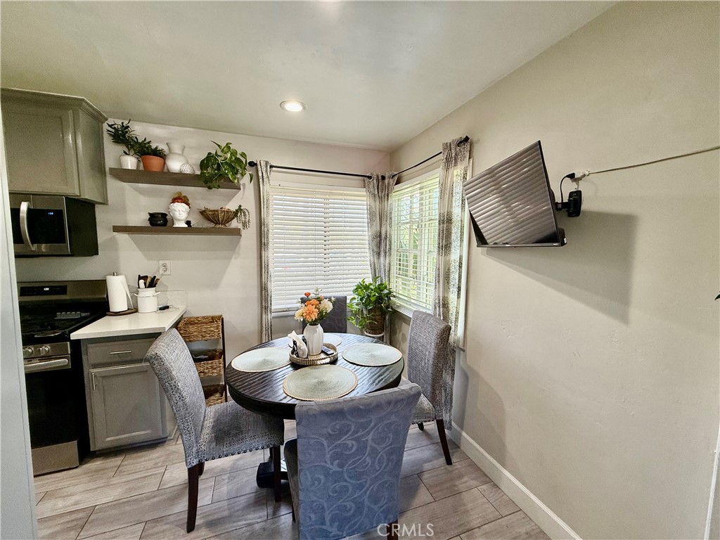 4547 Jones Avenue Riverside, CA 92505 - Photo 9 of 43