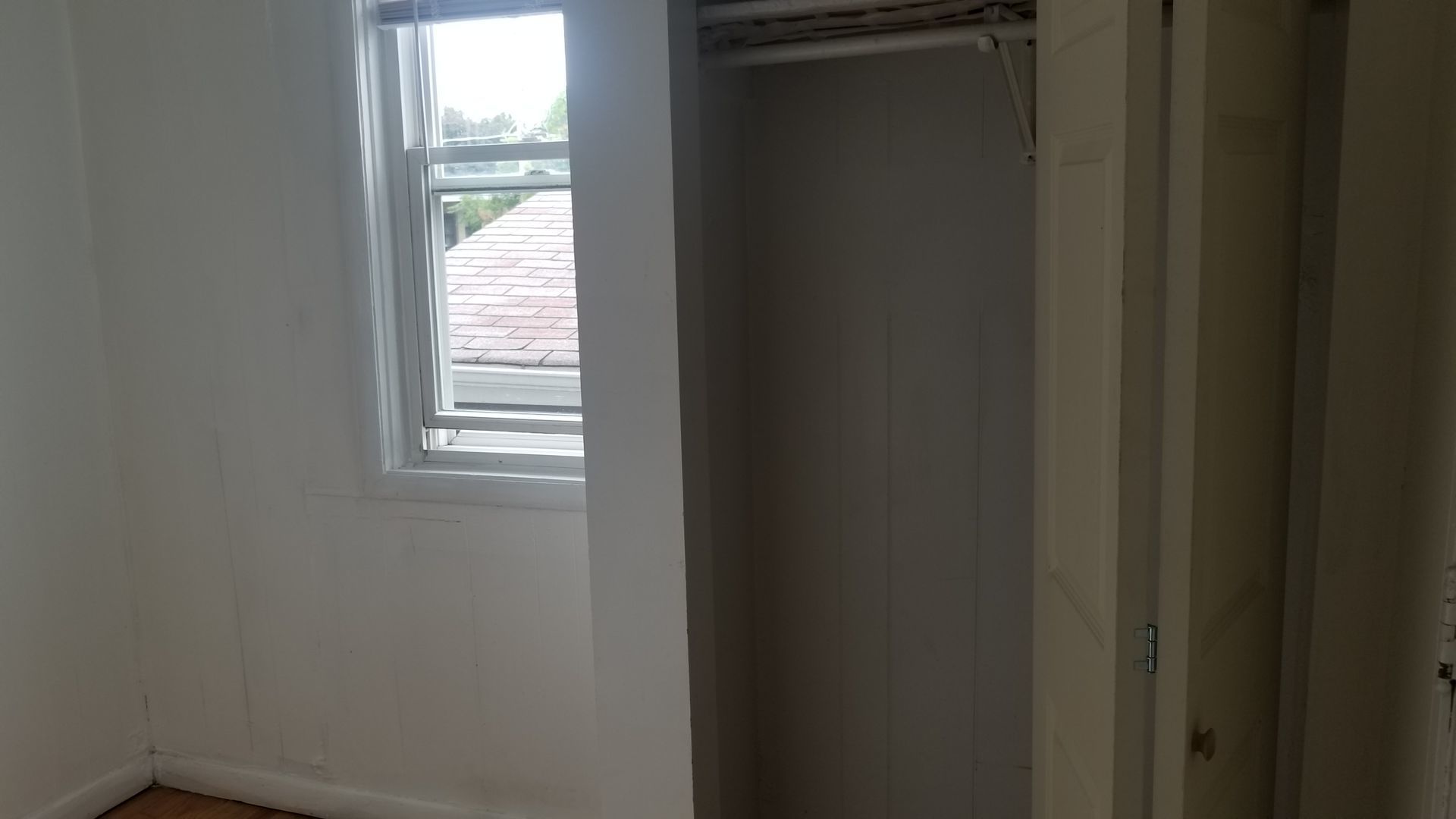 4409 North Kenneth Avenue, Unit 2B Chicago, IL 60630 - Photo 6 of 8 a small space with a window