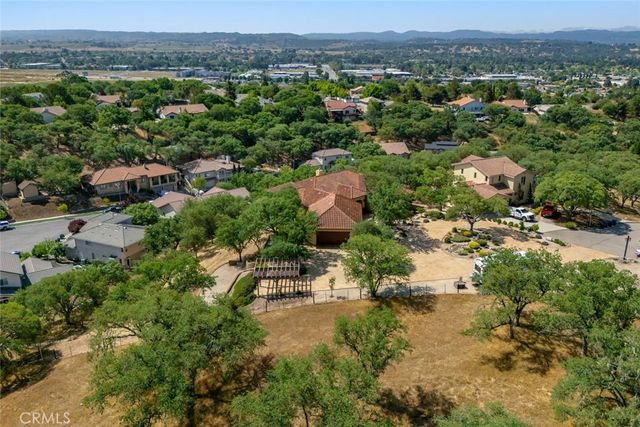 $1,266,000 | 1150 Grassy Hollow Way, Paso Robles, CA 93446