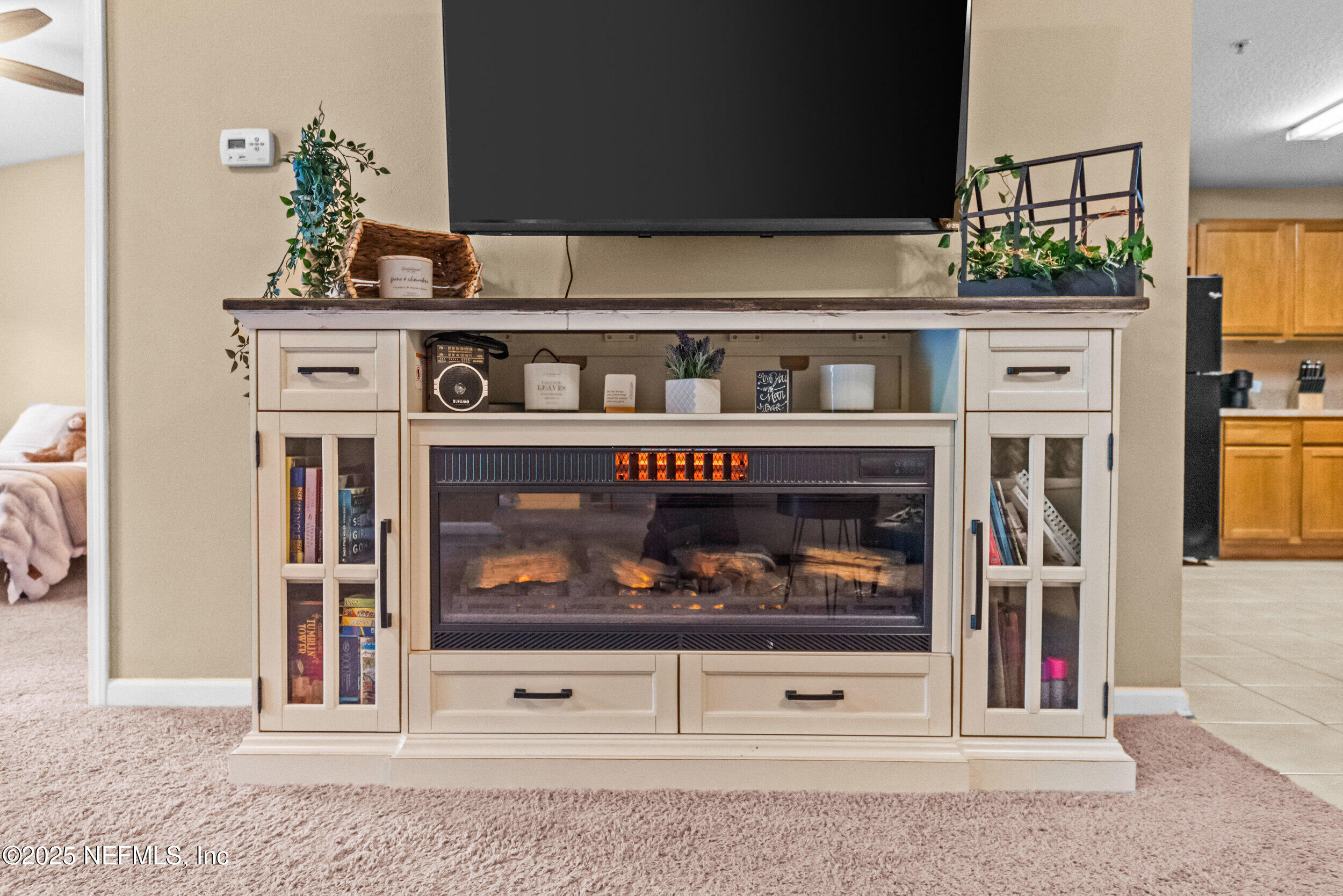 6094 Maggies Circle, Unit 109 Jacksonville, FL 32244 - Photo 25 of 30 a view of fireplace and front view