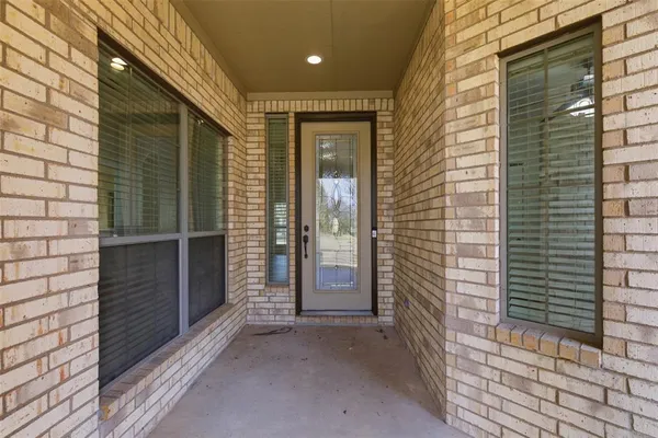 $550,000 | 8925 Crestview Drive, Denton, TX 76207