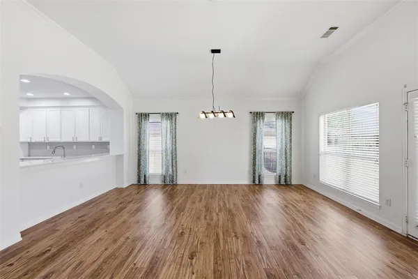 $550,000 | 8925 Crestview Drive, Denton, TX 76207