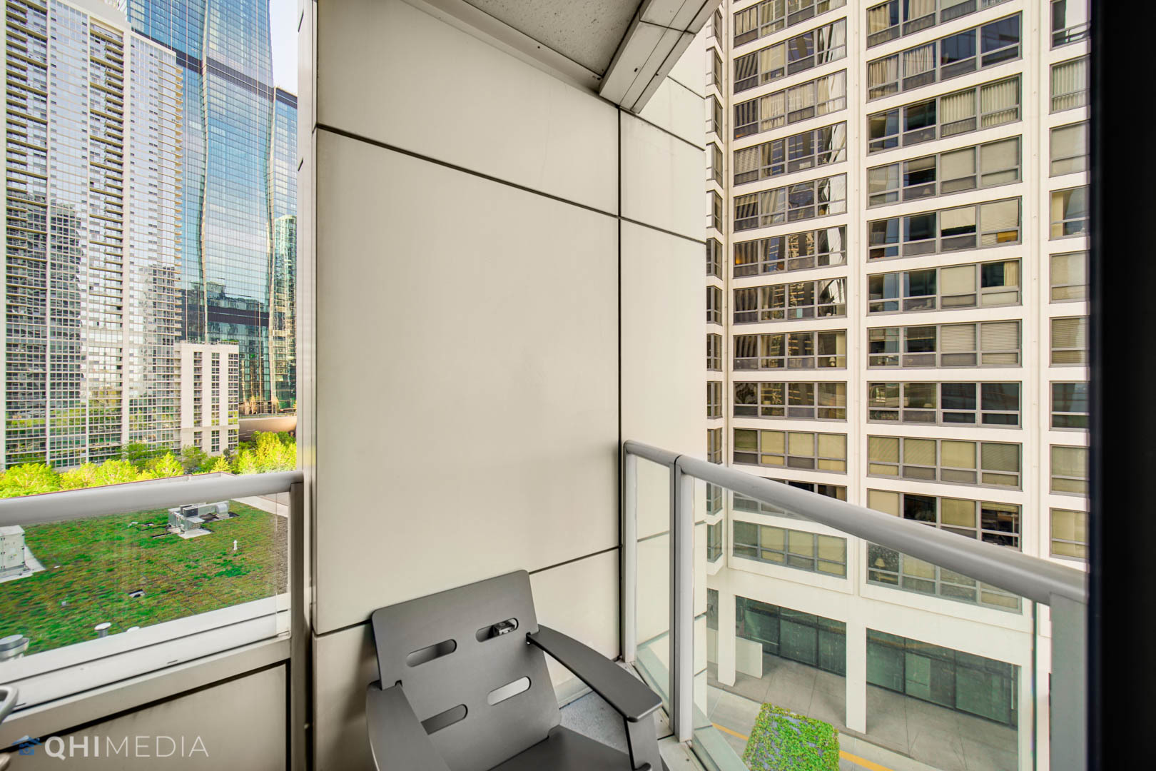 340 East Randolph Street, Unit 500 Chicago, IL 60601 - Photo 17 of 25