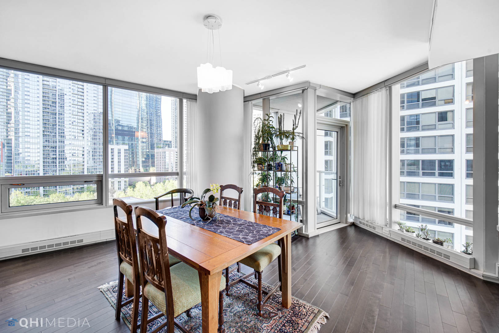 340 East Randolph Street, Unit 500 Chicago, IL 60601 - Photo 5 of 25