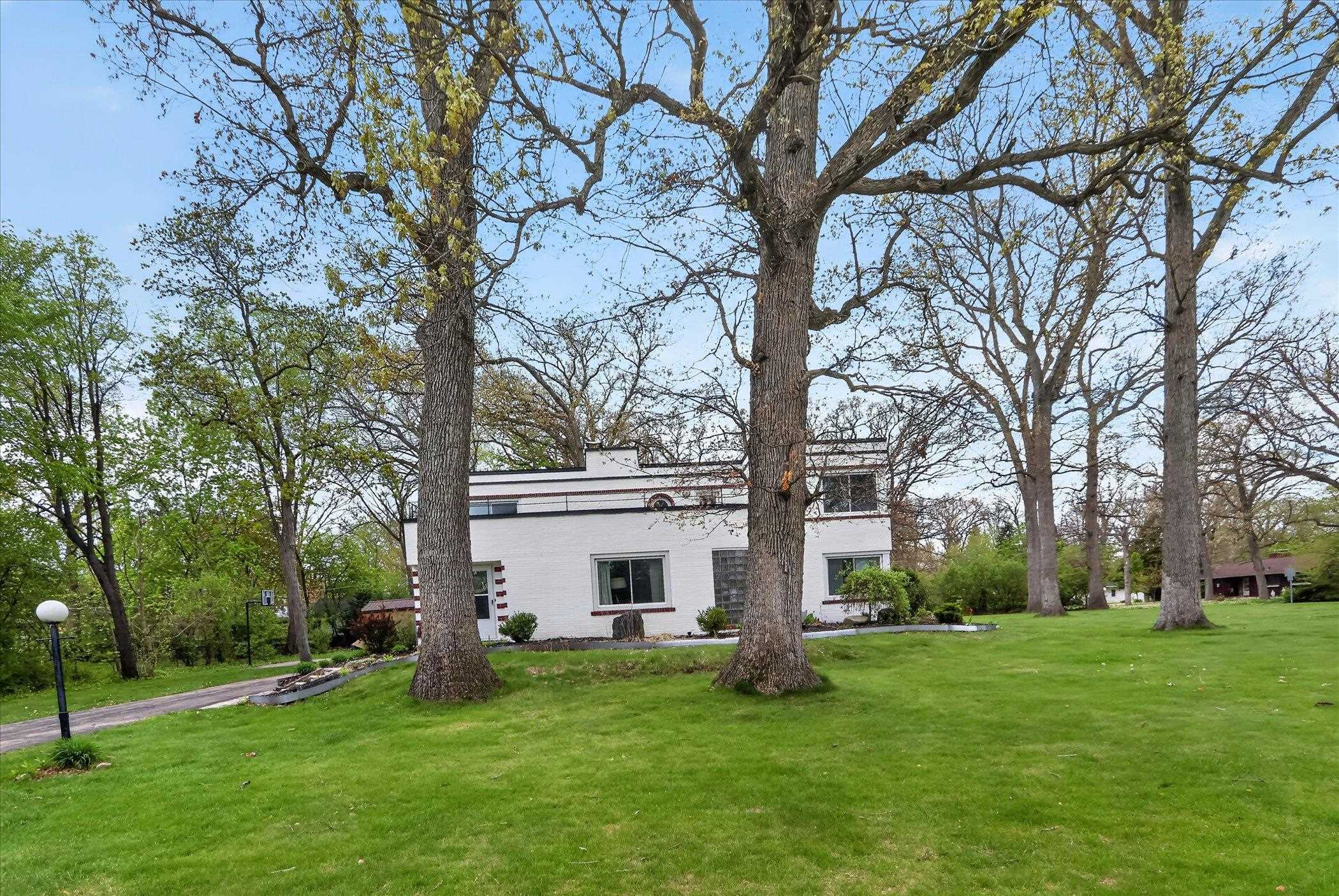 3603 Highcrest Road Rockford, IL 61107 - Photo 40 of 45